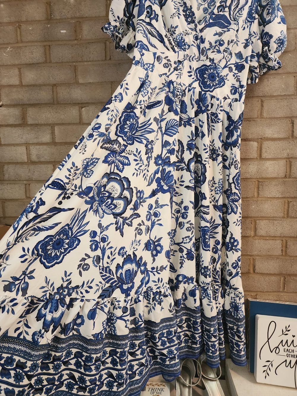 SHEIN Blue and White Floral Maxi Dress - Picture 5 of 7